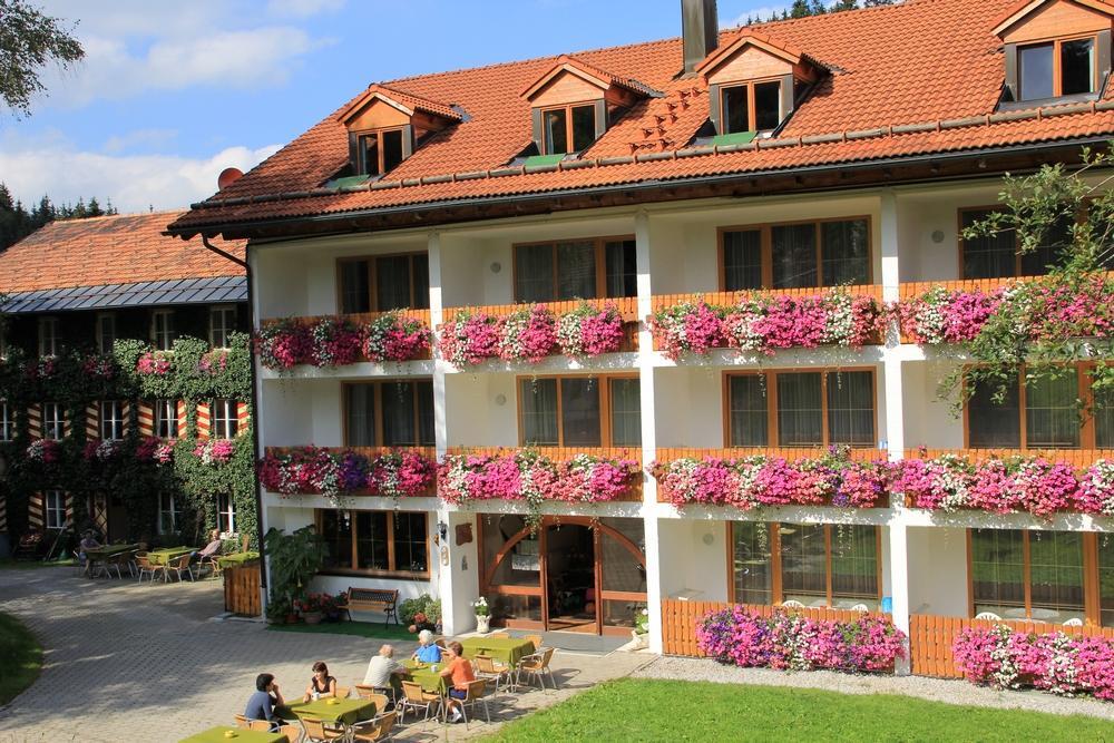 Hotel Pfeiffermuehle Wertach Exterior photo